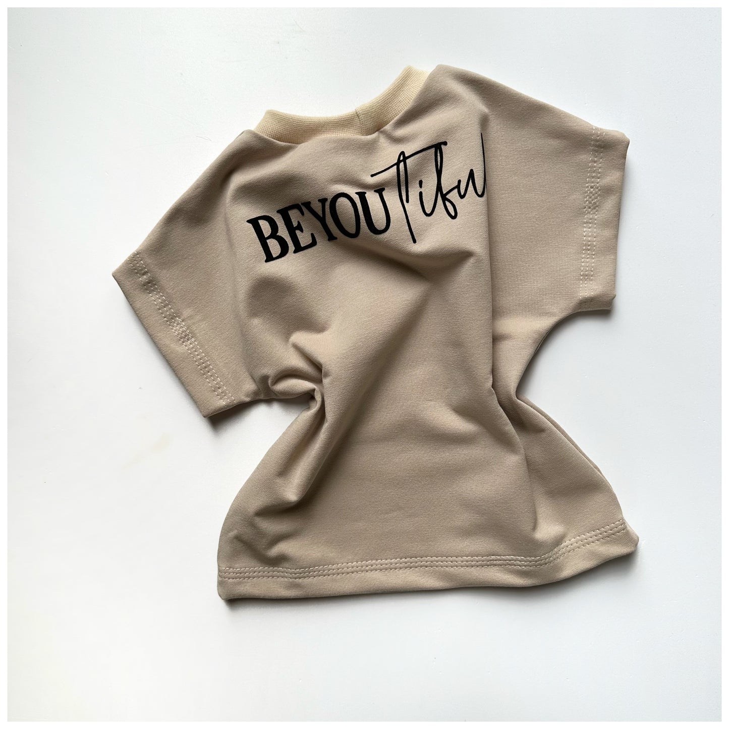 Sommershirt "Beautiful" Taupe - Dubi.li