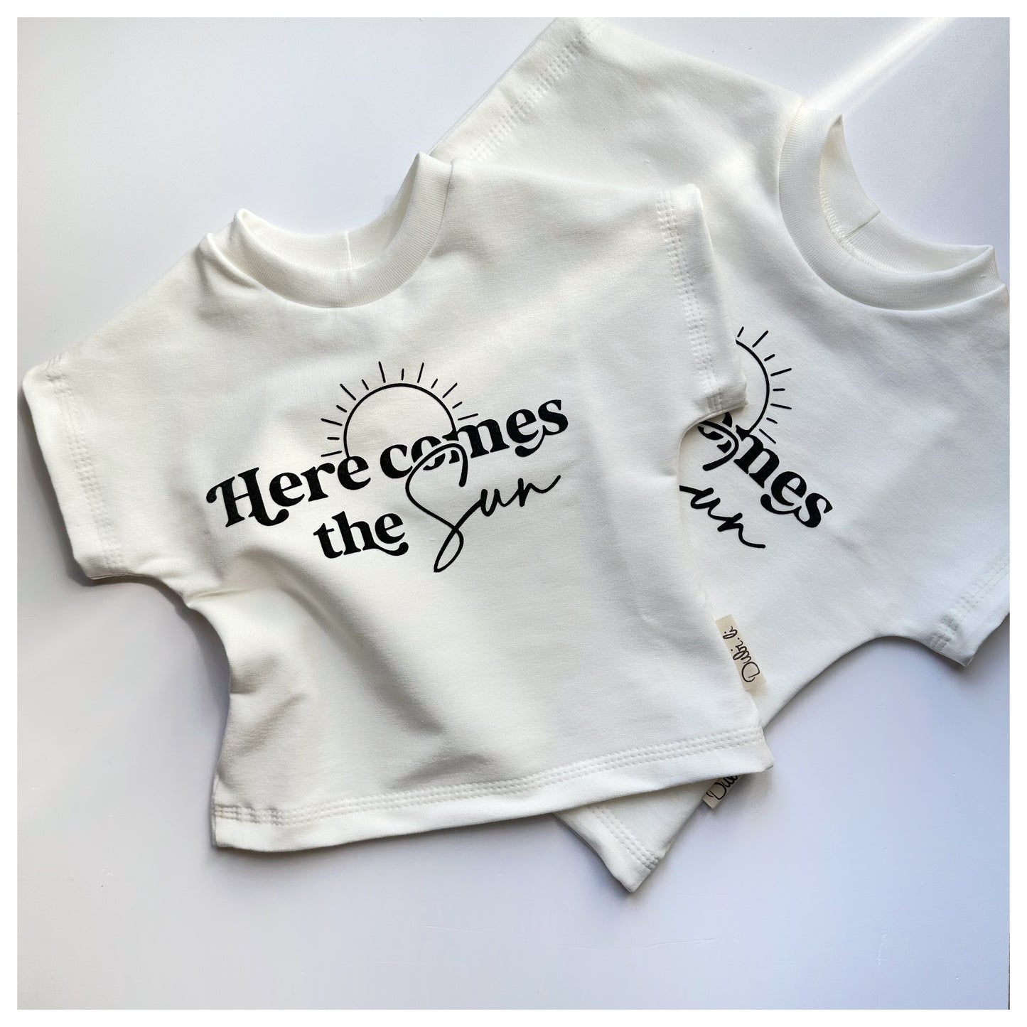 Sommershirt "Here comes the sun" - Dubi.li