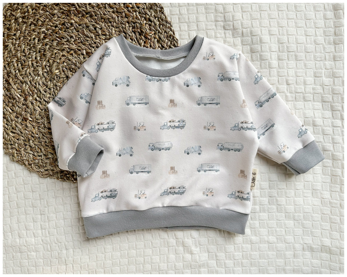 Sweater "Kleine LKWs" - Sofortkäufe - Dubi.li