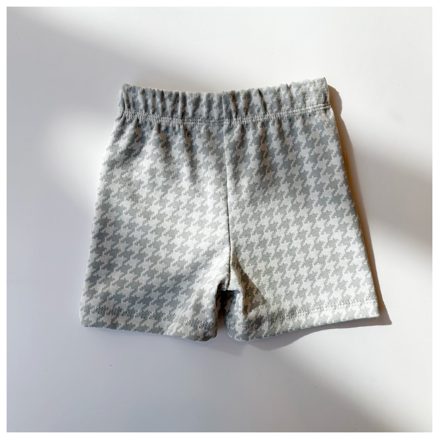 Sommershorts Hahnentritt aus Bio Jacquard - Dubi.li