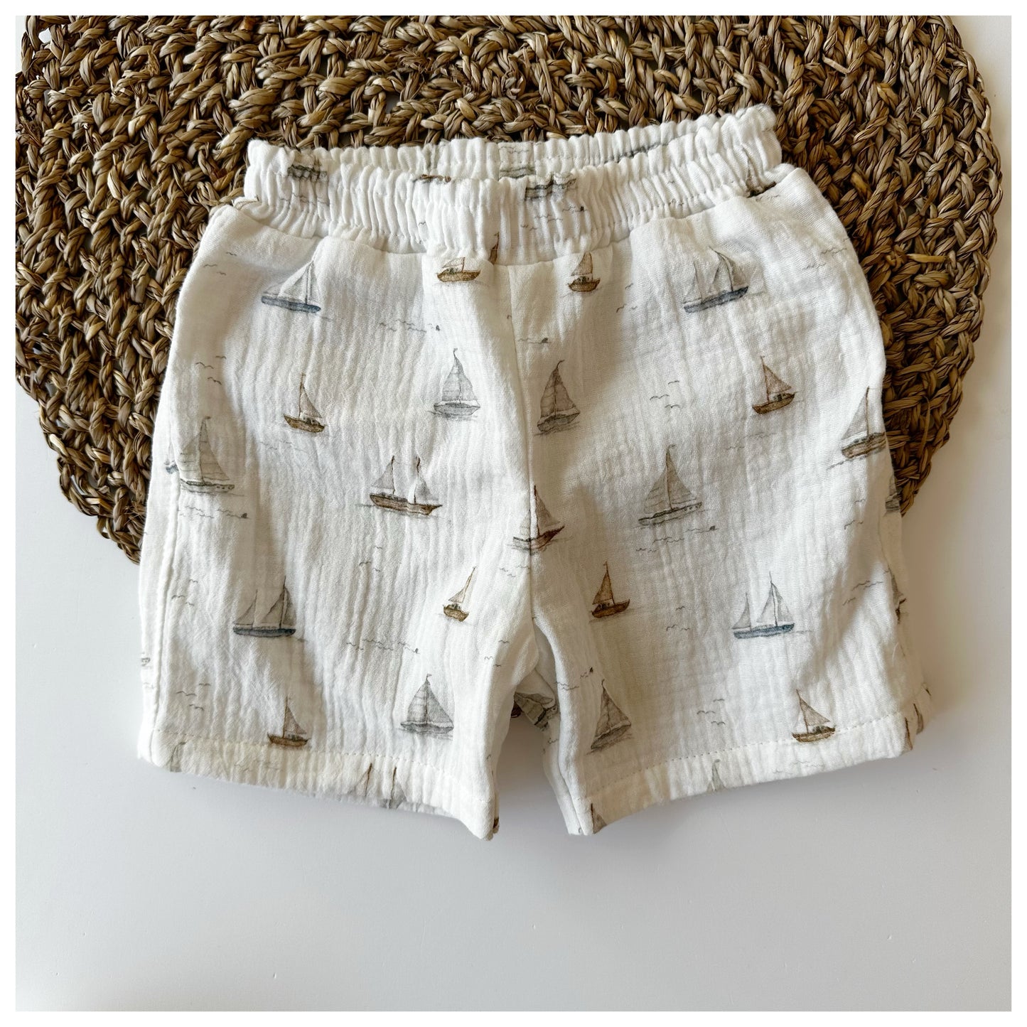 Sommershorts "Schiffe" Musselin