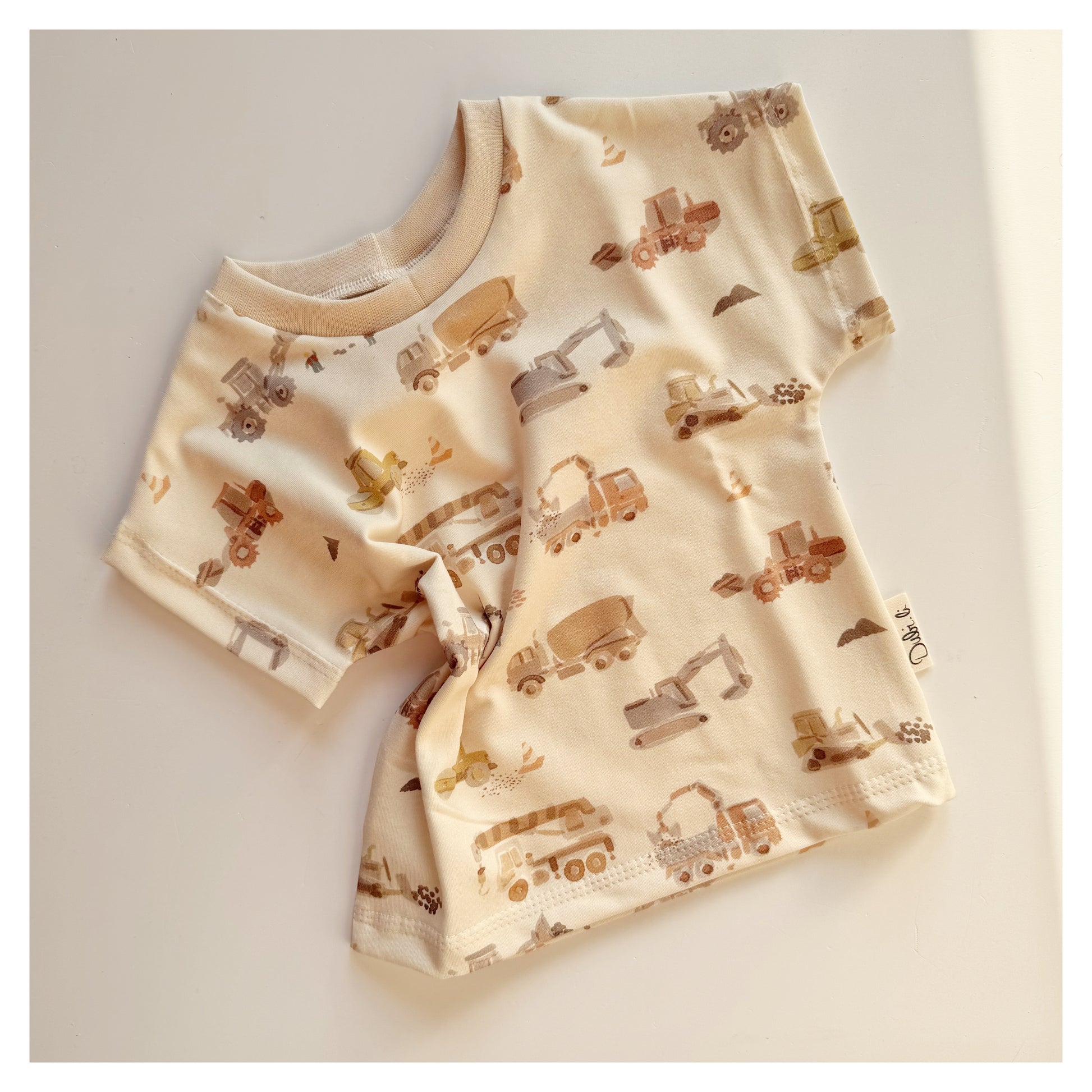Sommershirt "Baustellenfahrzeuge" - Dubi.li 