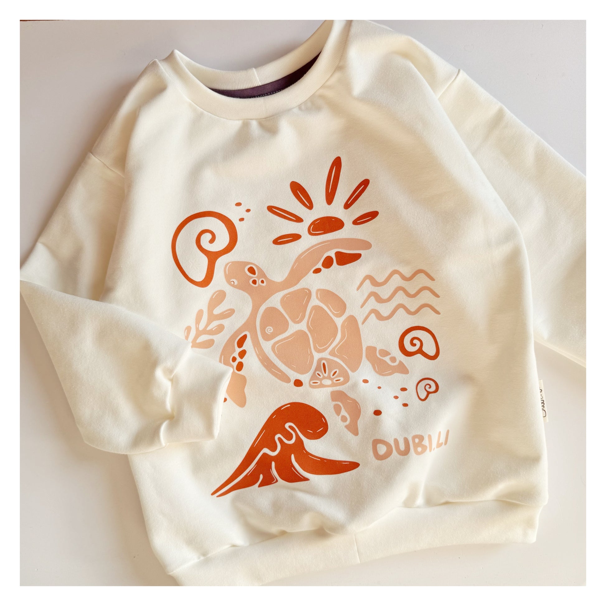 Sweater at the Beach - Dubi.li 