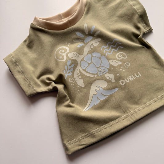 Sommershirt "At the Beach" Olivegrün - Dubi.li 