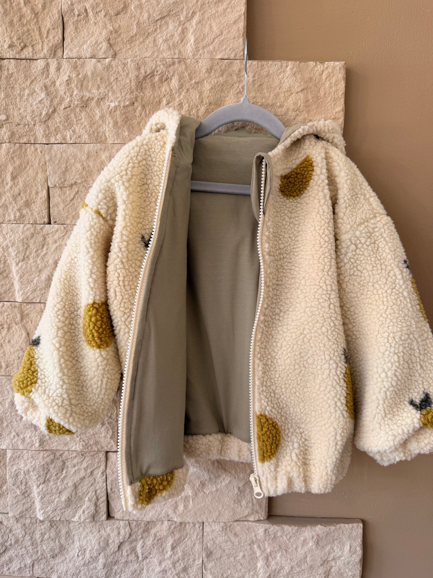 Kuscheljacke "Birnen" Gr. 98
