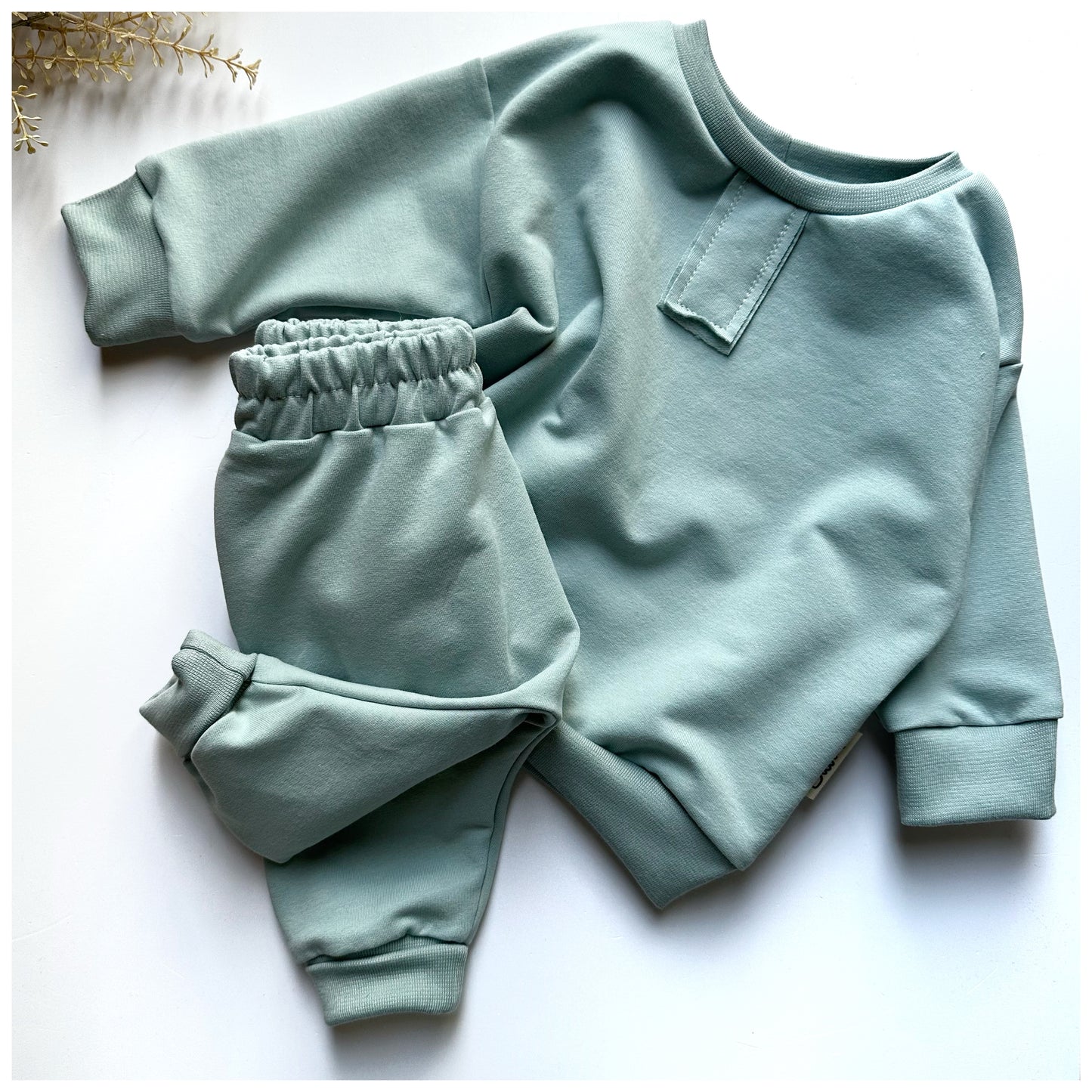 Set Ocean Green - Sweater & Basic Joggers