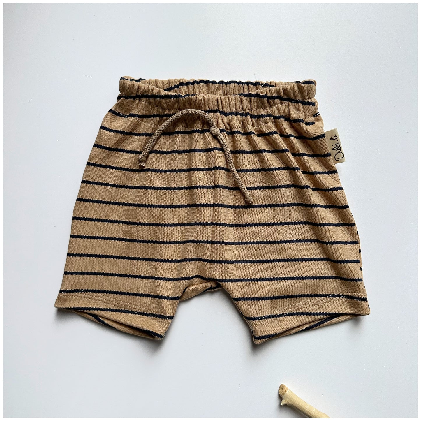  Baby & Kinder Sommershorts Stripes "Tan/Navy" aus Bio Baumwolle - Dubi.li , handgefertigte Baby Kleidung aus Rodgau