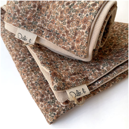 Musselin/Knit Babydecke Mini flowers brown